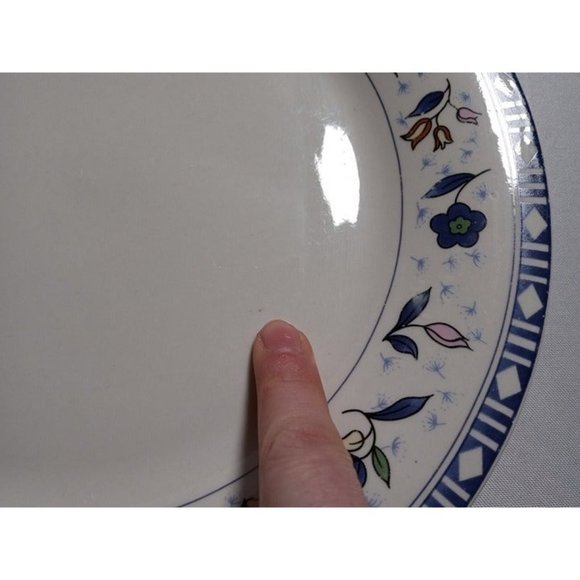 GIBSON Dark Blue Floral Trim Dinnerplates Set of 2 -STAINS, FADING (9a3) - Picture 10 of 10